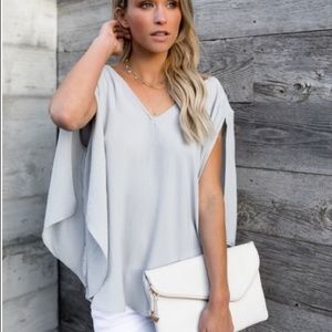 🎉🎉HOST PICK!!🎉🎉VICI Slit Sleeve Shirt